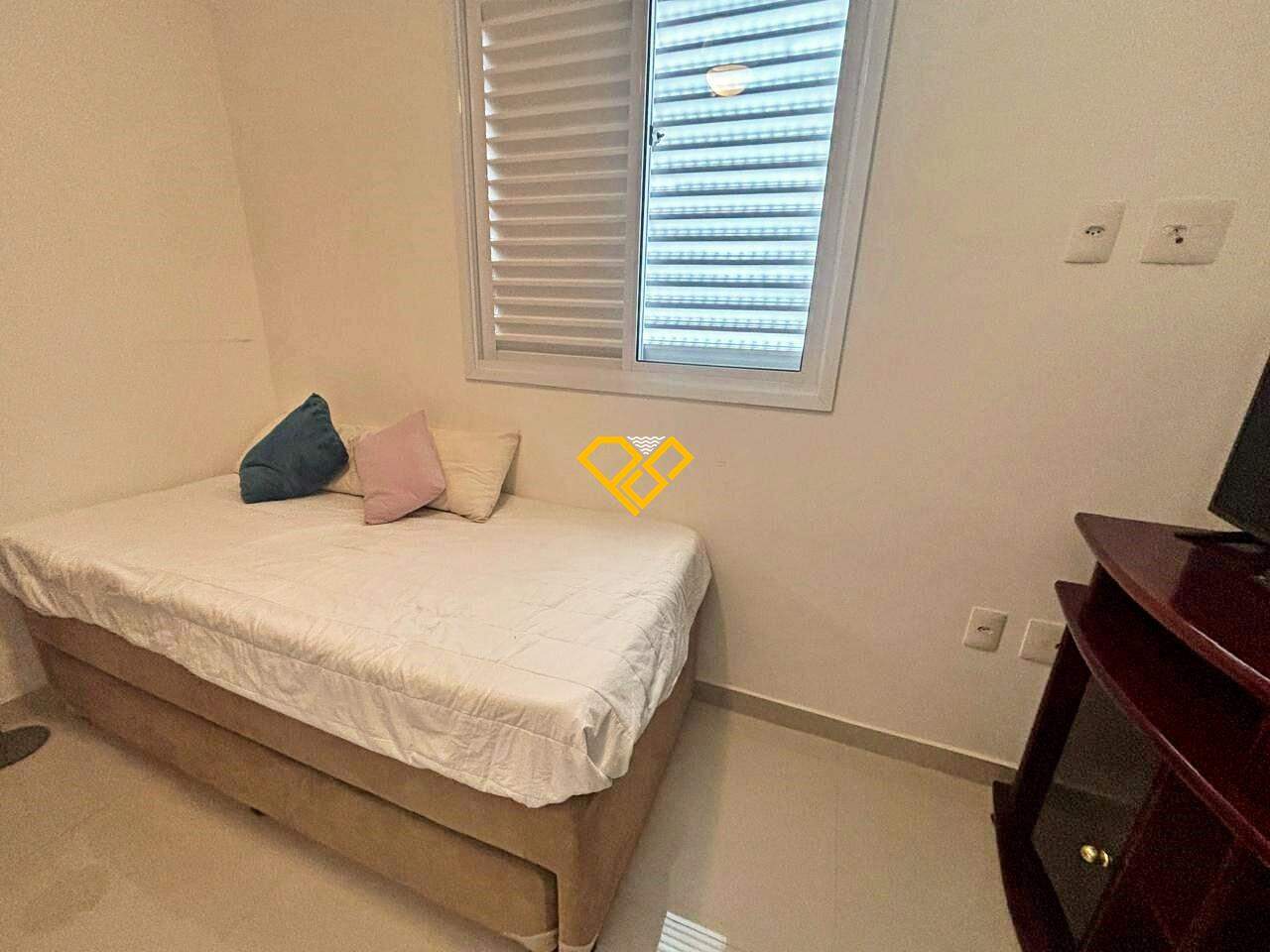 Apartamento para aluguel no Embaré: Dormitório 2