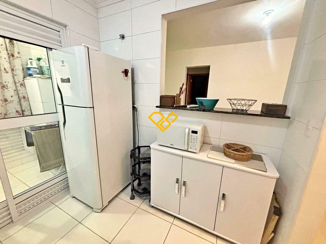 Apartamento para aluguel no Embaré: Cozinha