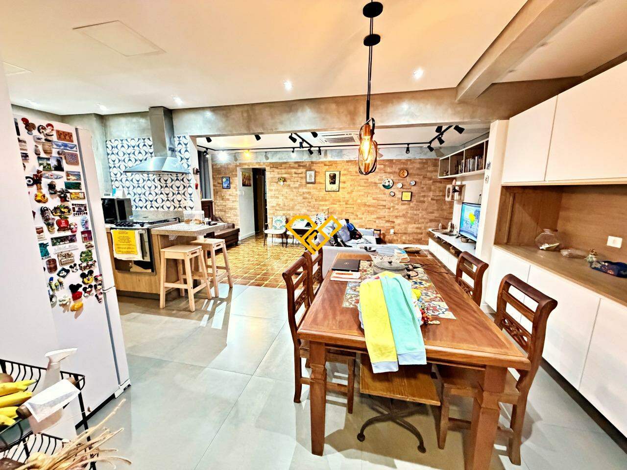 Apartamento para aluguel no Ponta da Praia: Sala