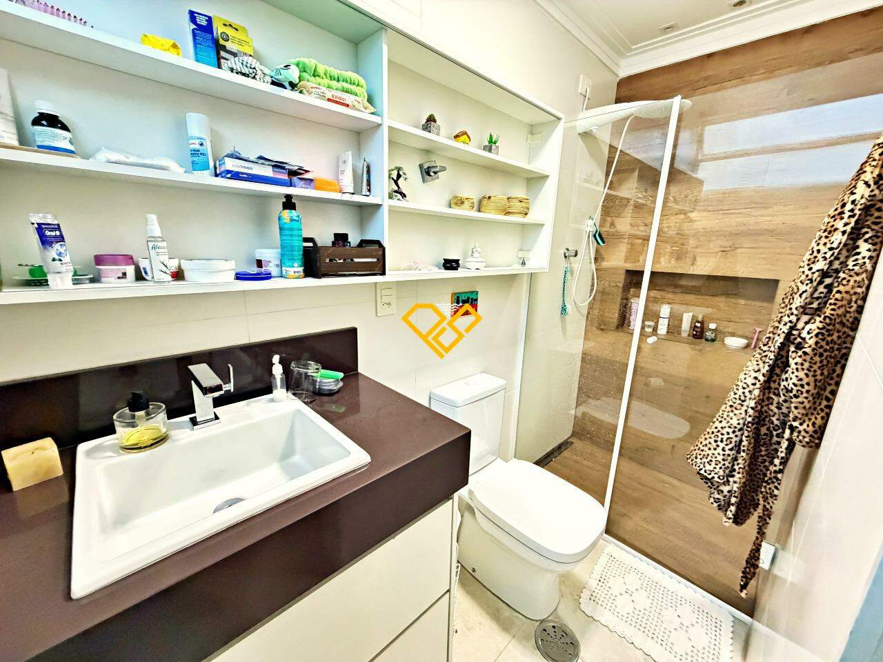 Apartamento para aluguel no Ponta da Praia: Wc suíte