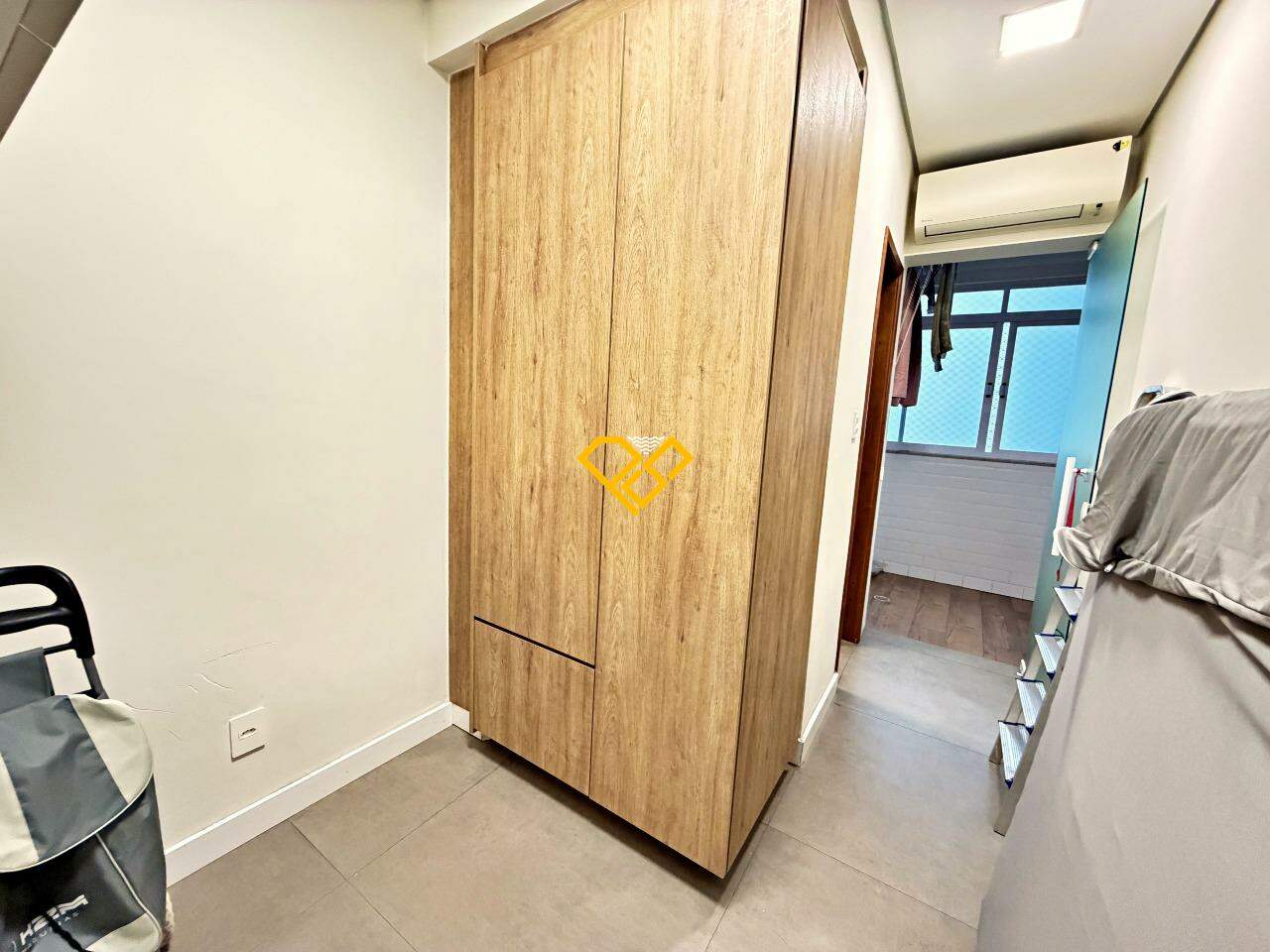 Apartamento para aluguel no Ponta da Praia: Dependência
