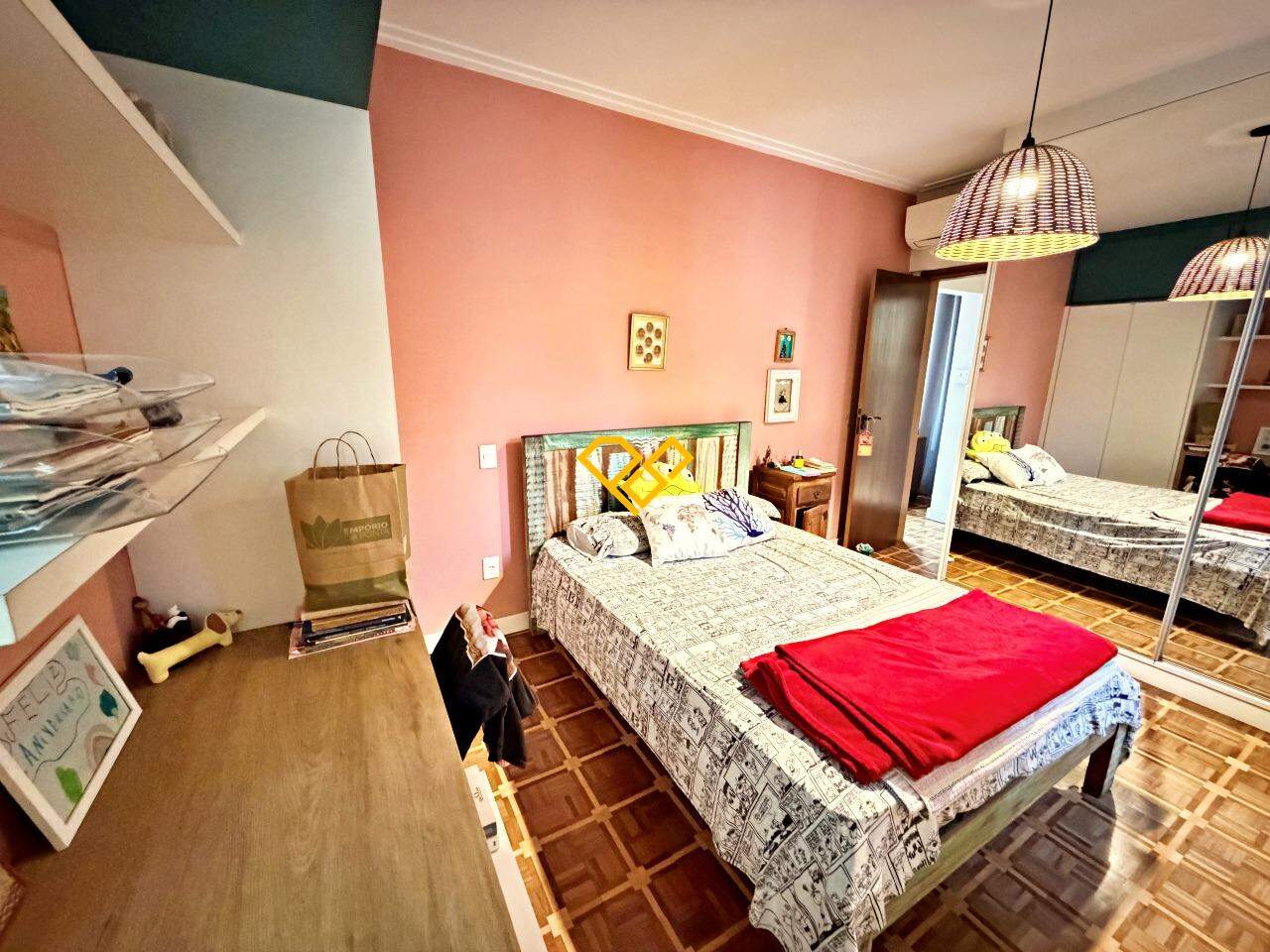 Apartamento para aluguel no Ponta da Praia: Dormitório 1 - suíte