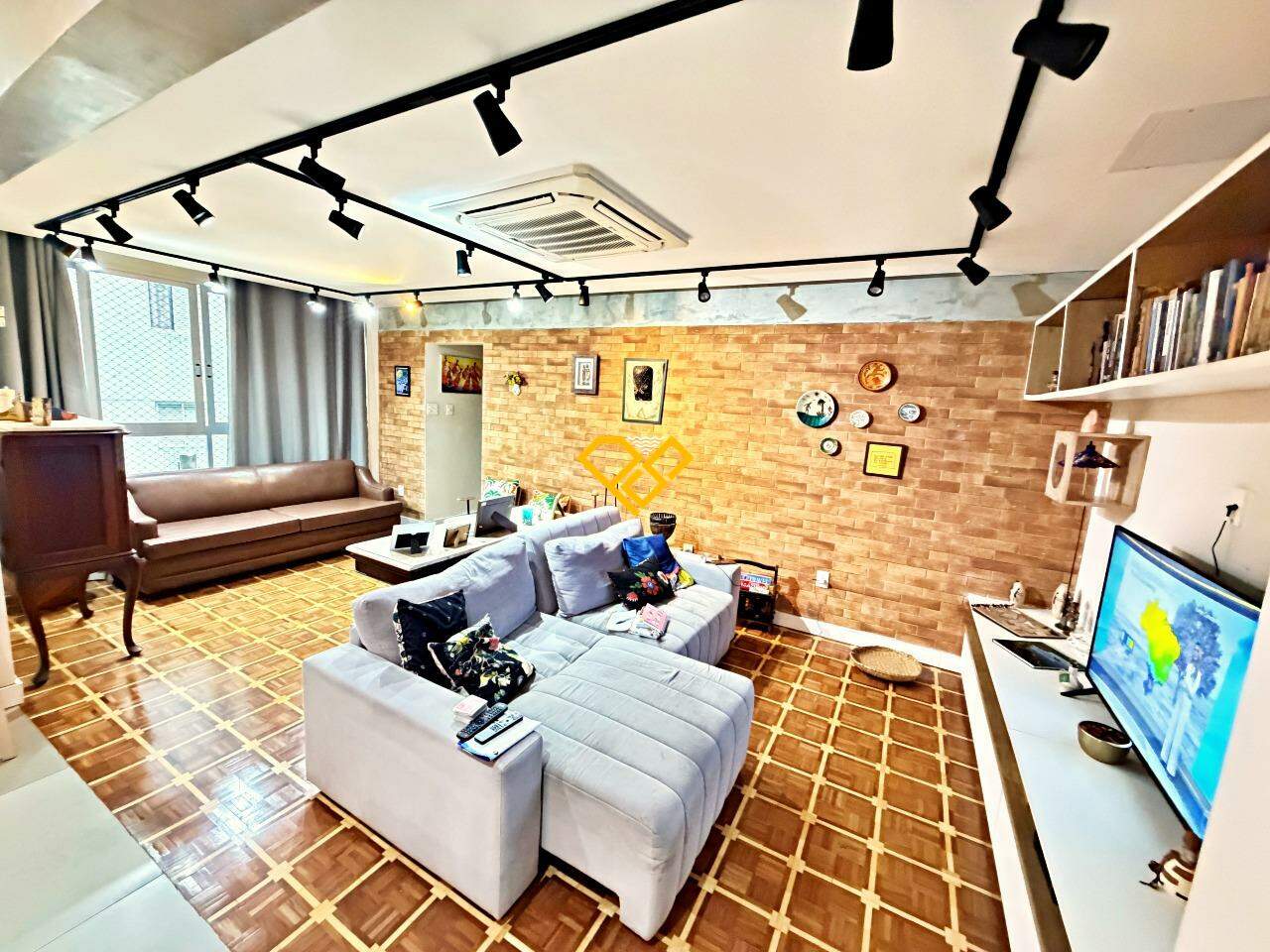 Apartamento para aluguel no Ponta da Praia: Sala