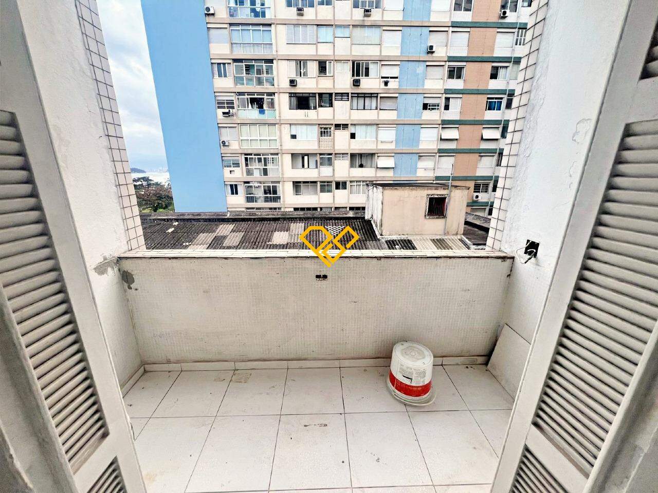 Apartamento à venda no Embaré: 