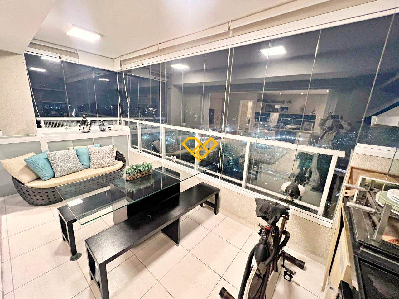 Apartamento à venda no Campo Grande: Varanda