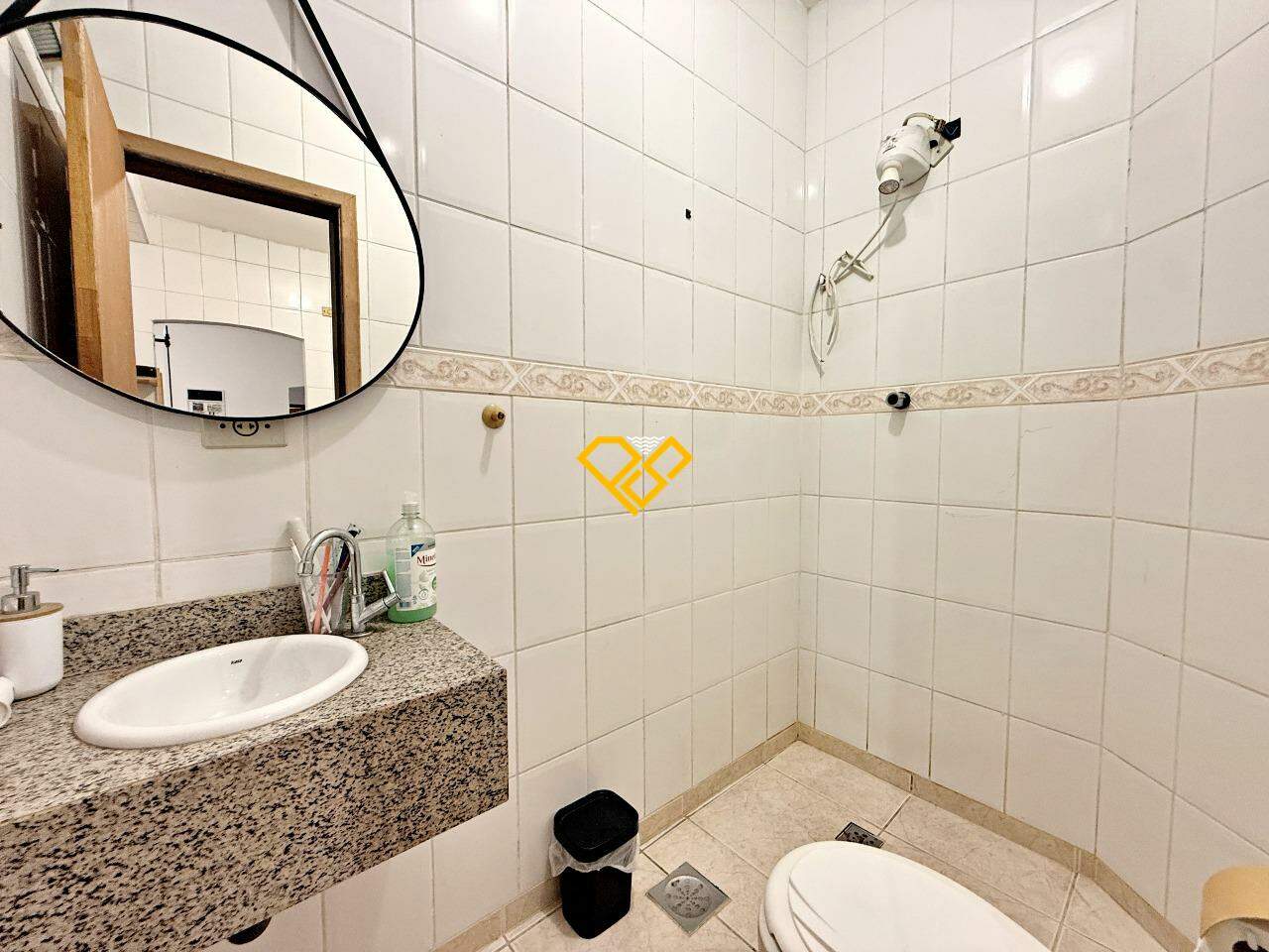 Apartamento à venda no Boqueirão: Wc de serviço revertido