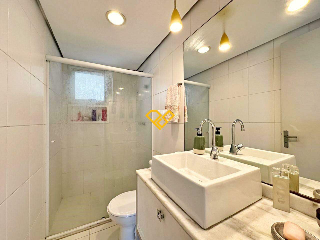 Apartamento à venda no Gonzaga: Wc social