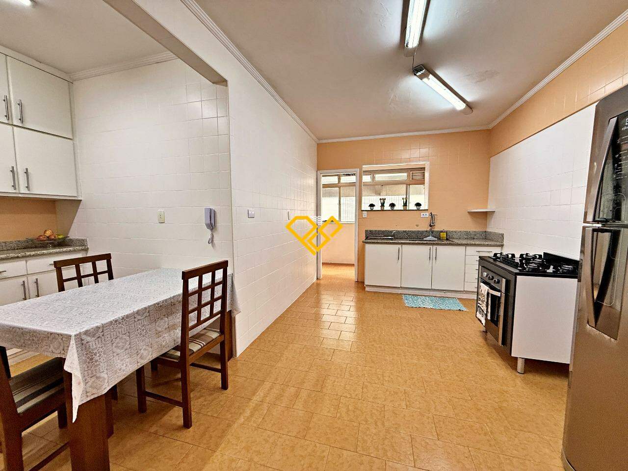 Apartamento à venda no Ponta da Praia: Cozinha