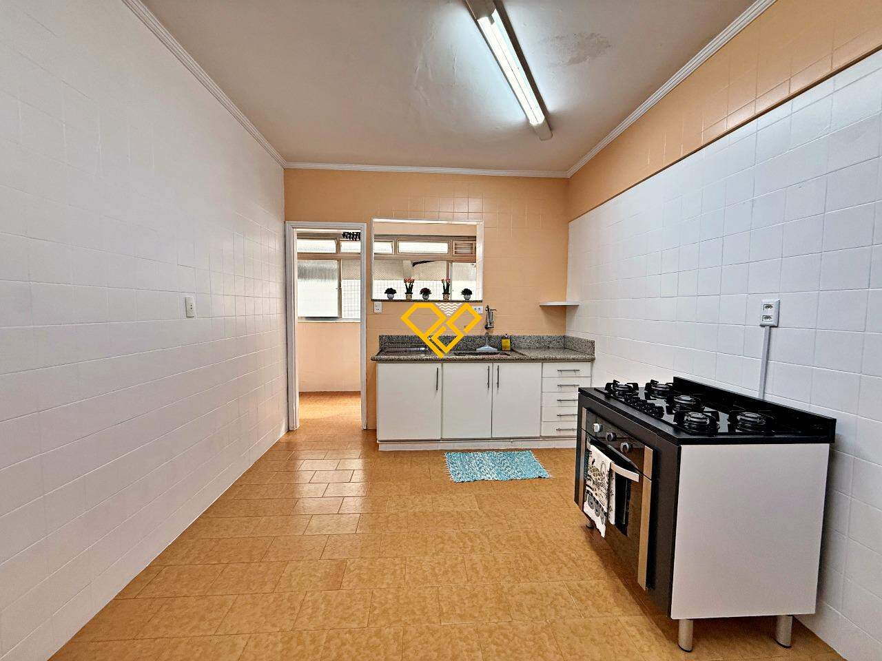 Apartamento à venda no Ponta da Praia: Cozinha