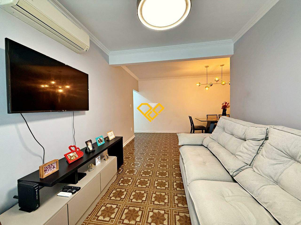 Apartamento à venda no Ponta da Praia: Sala