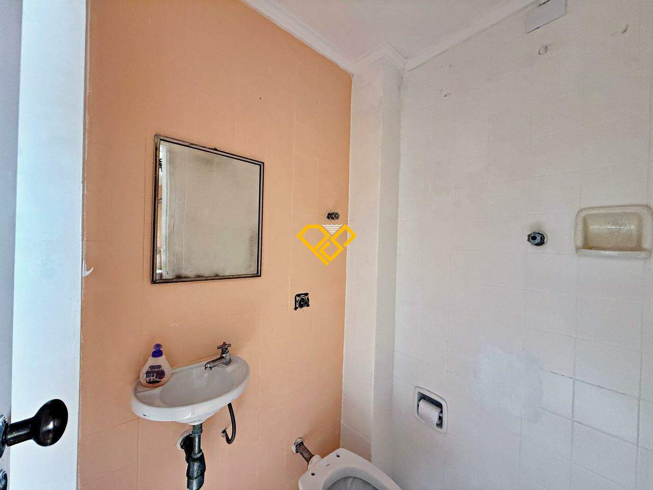 Apartamento à venda no Ponta da Praia: Wc de serviço