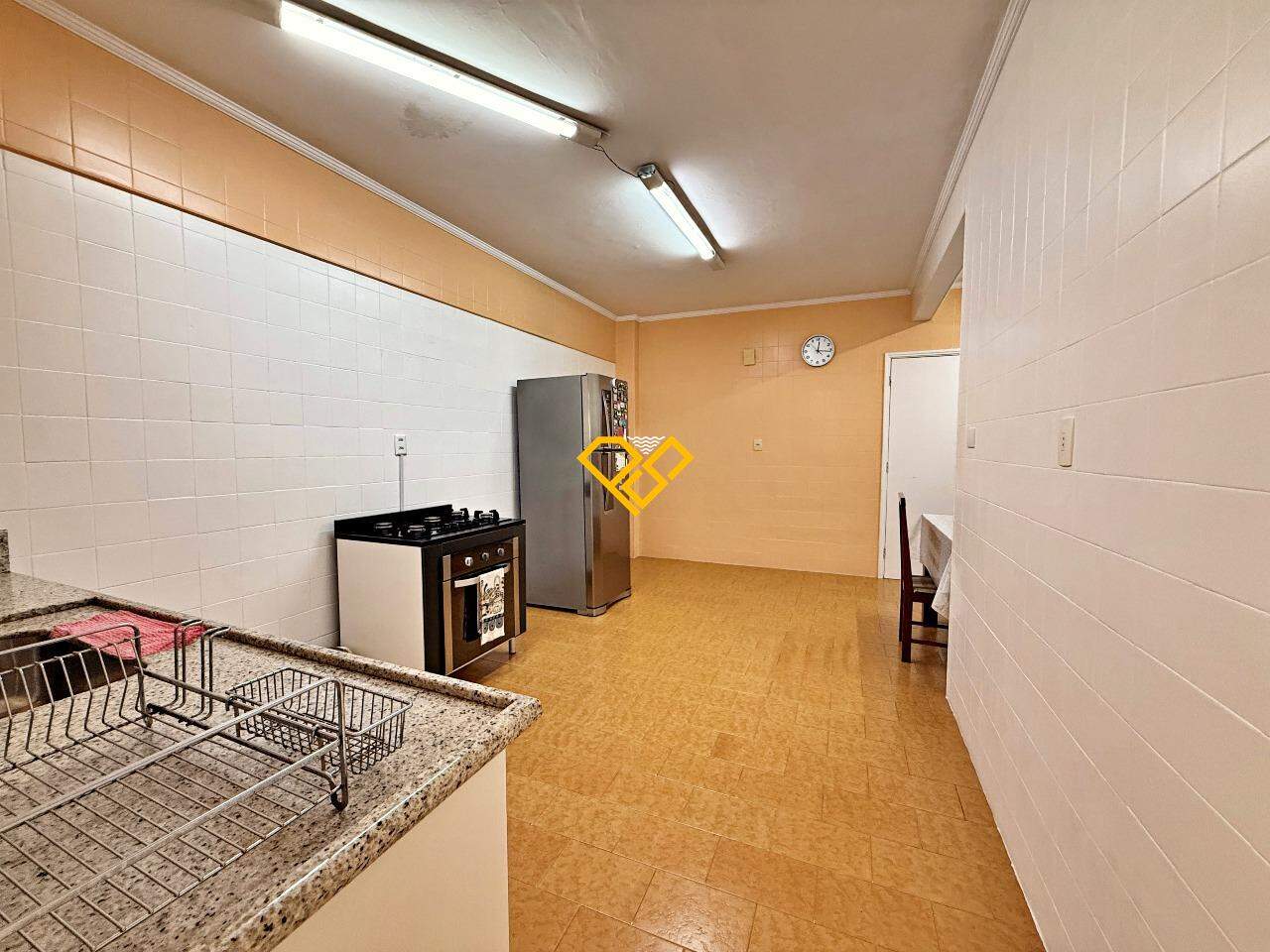 Apartamento à venda no Ponta da Praia: Cozinha