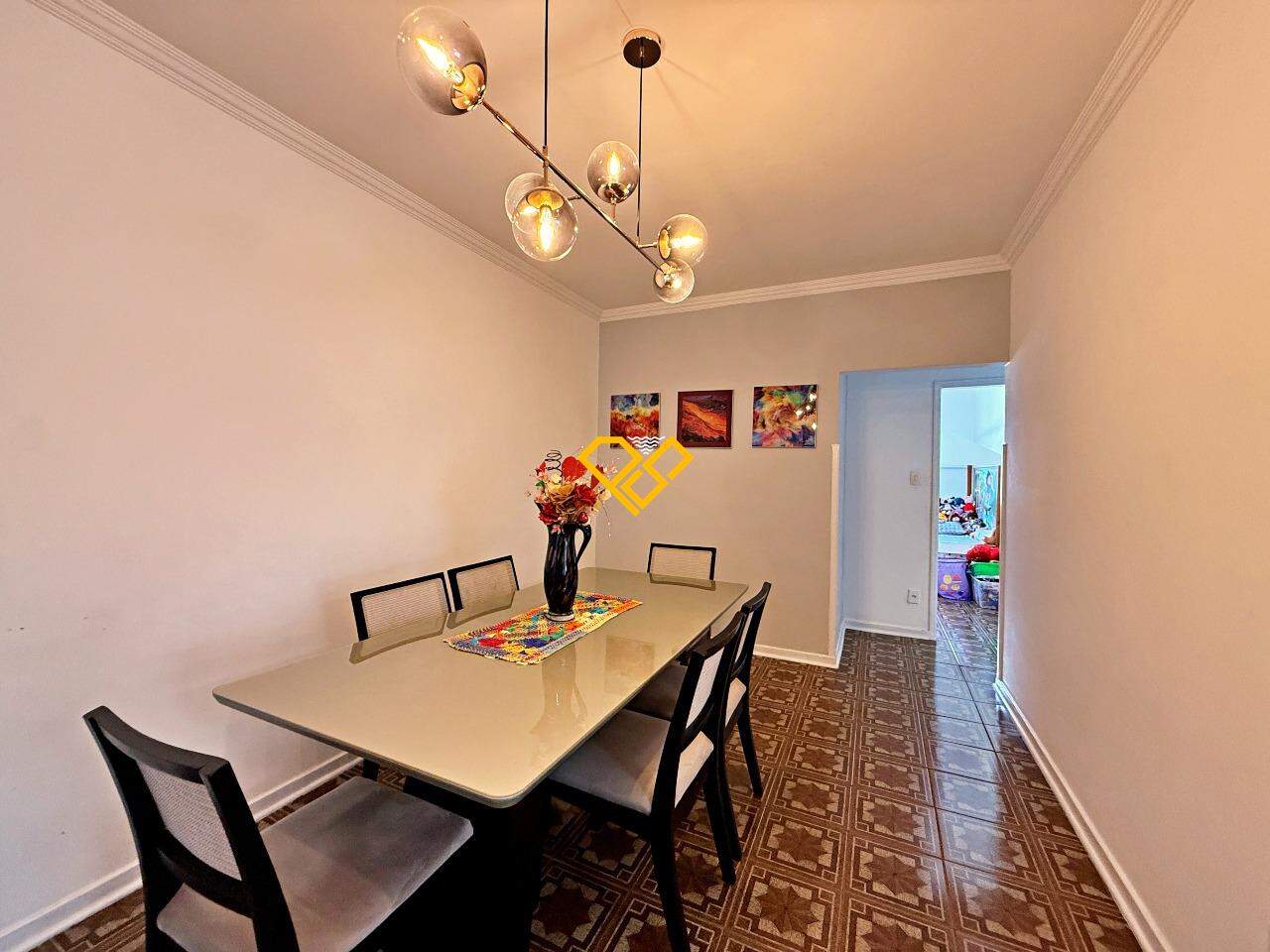 Apartamento à venda no Ponta da Praia: Sala