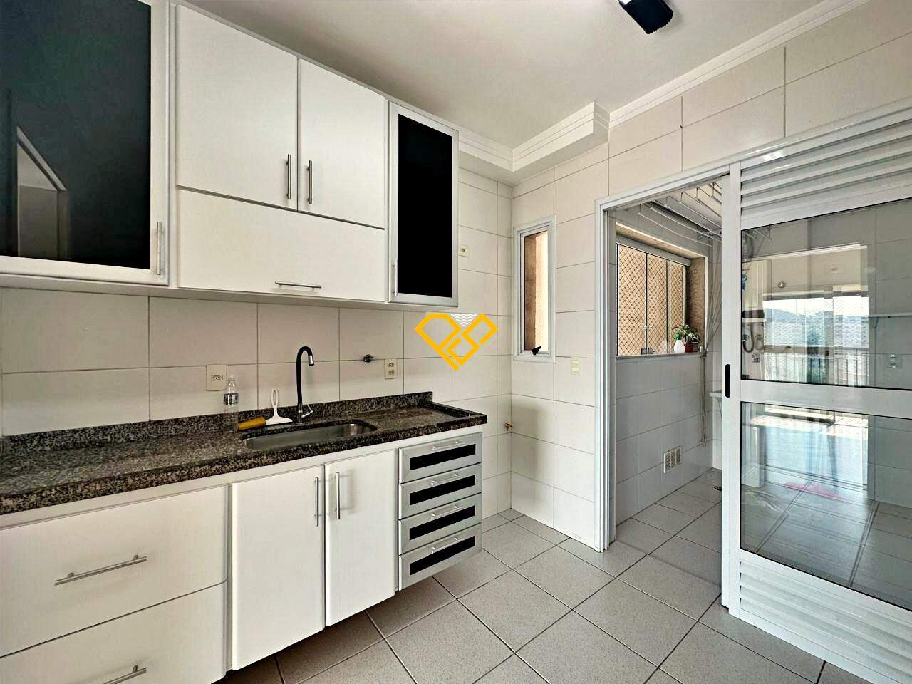 Apartamento à venda no Gonzaga: Cozinha