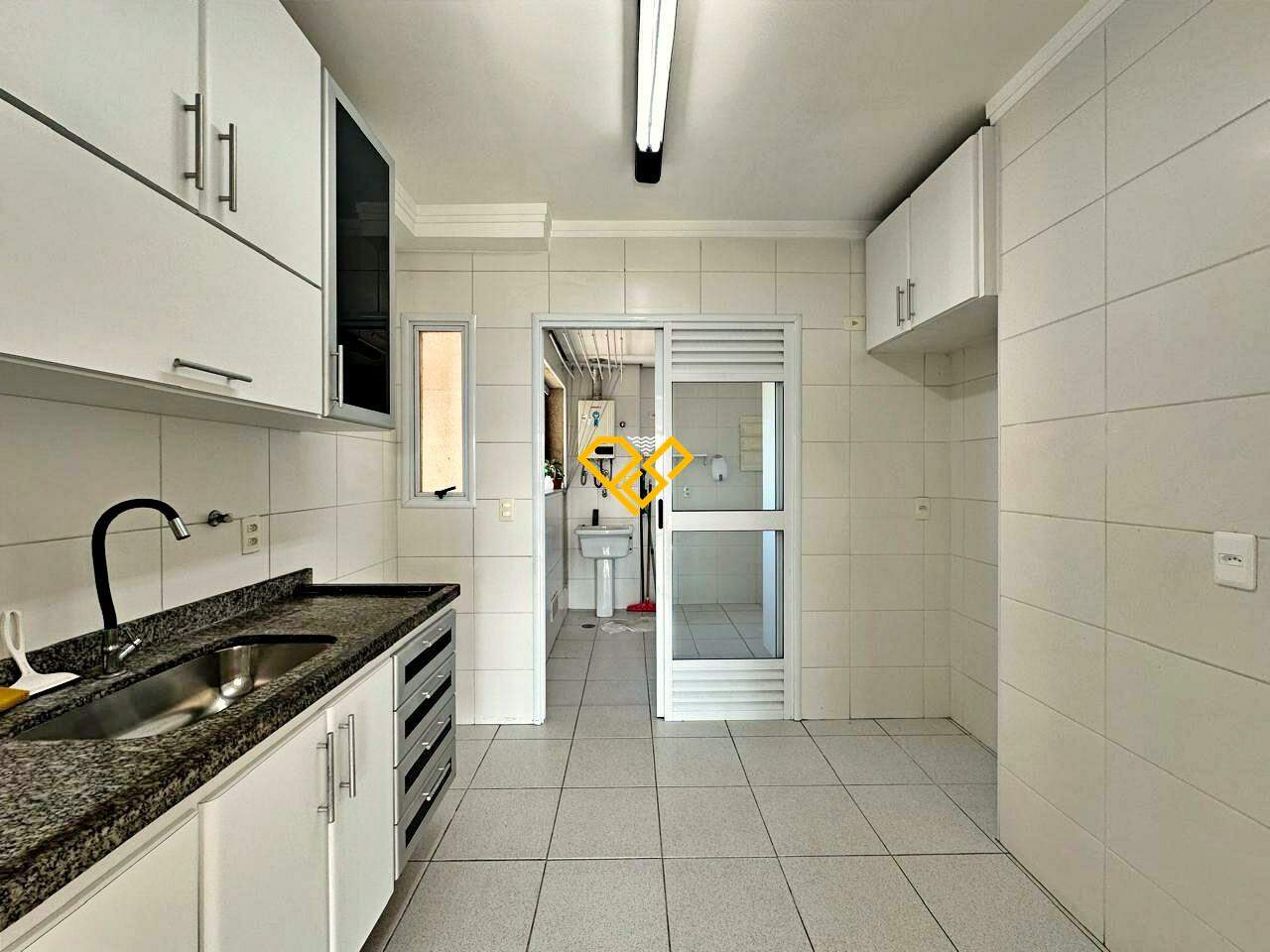 Apartamento à venda no Gonzaga: Cozinha