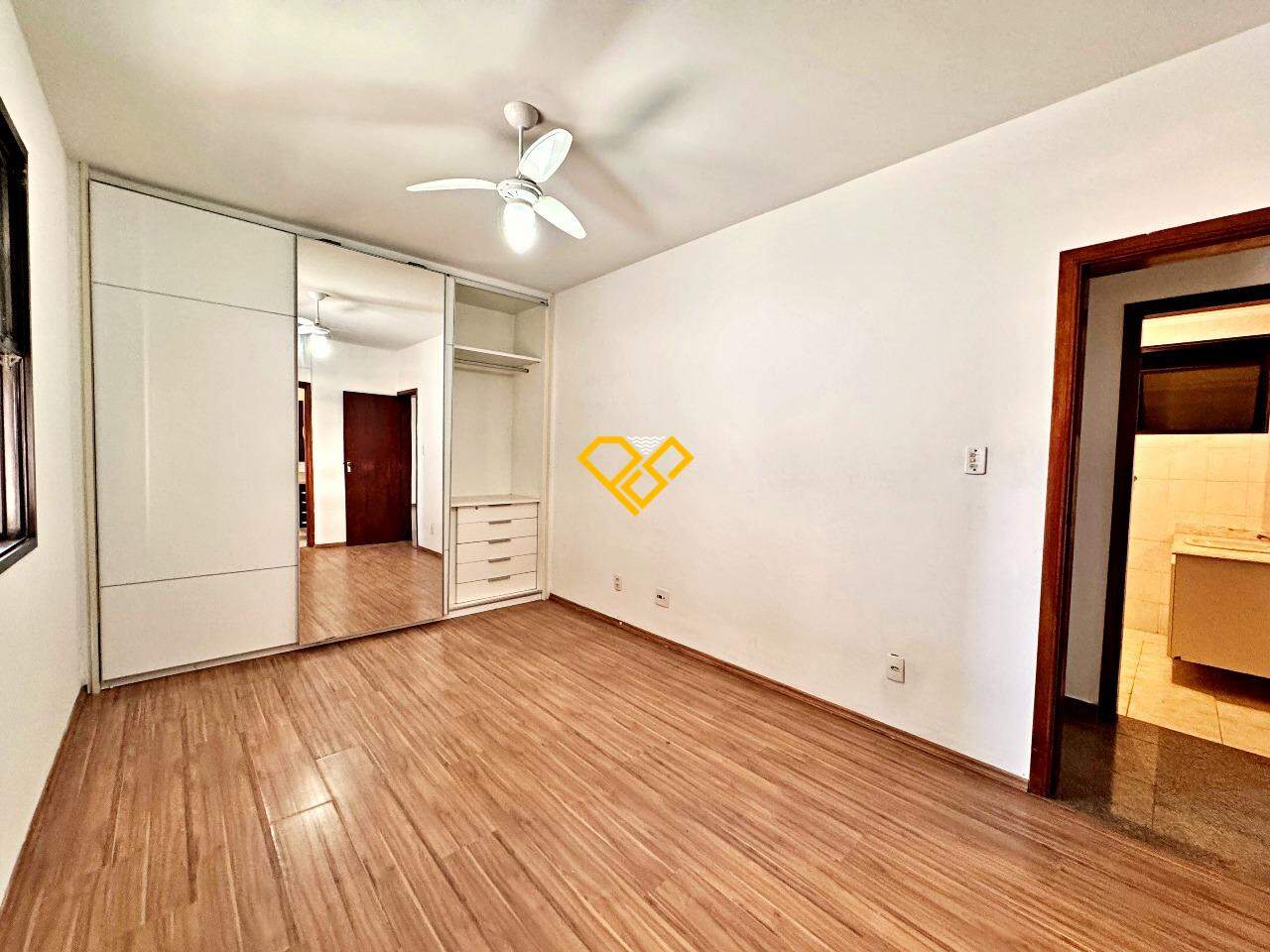 Apartamento à venda no Ponta da Praia: Dormitório 1 - suíte