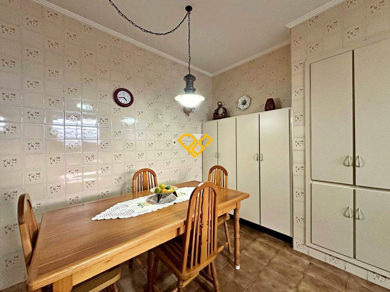 Apartamento à venda no Gonzaga: Cozinha