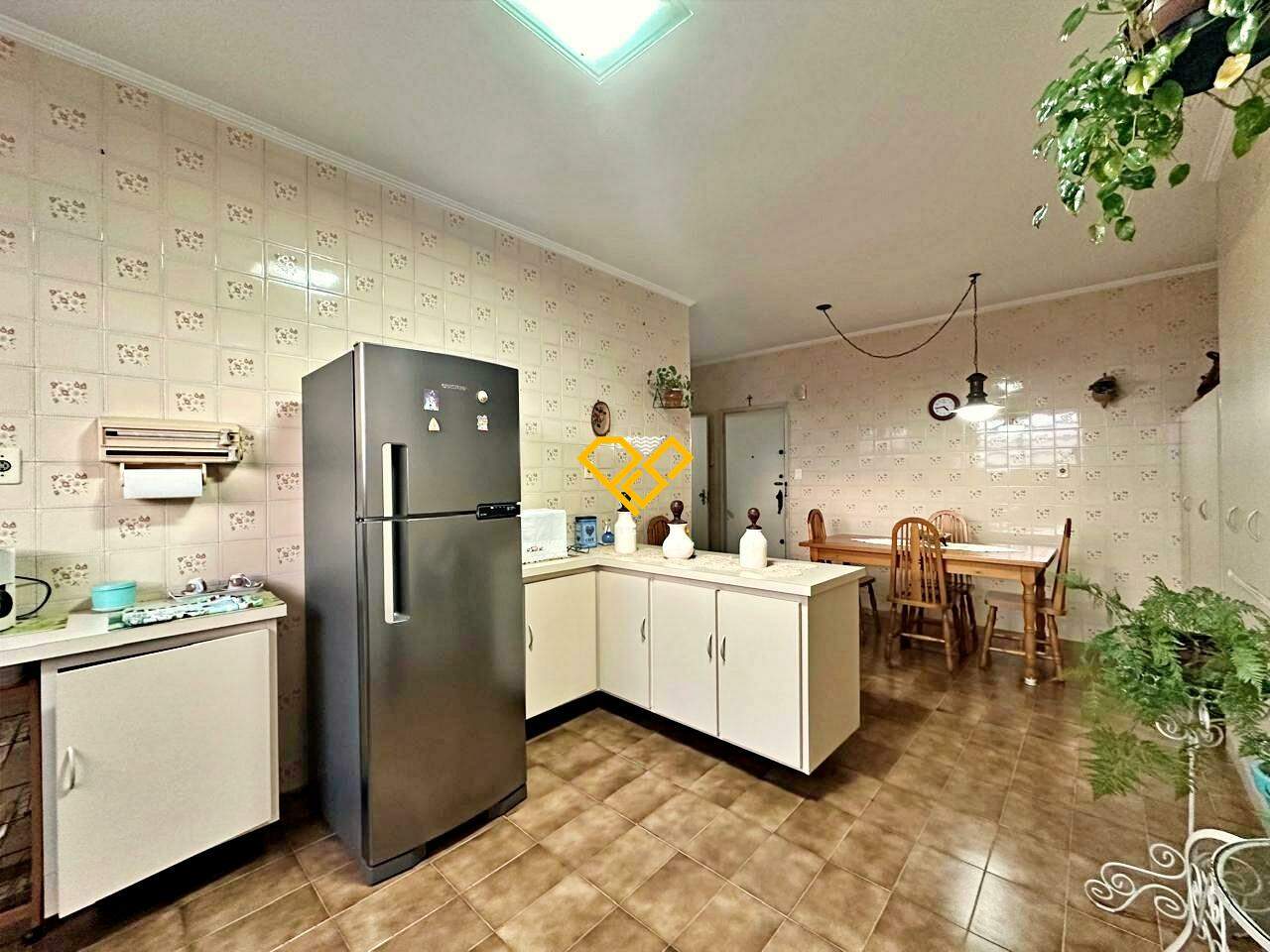 Apartamento à venda no Gonzaga: Cozinha