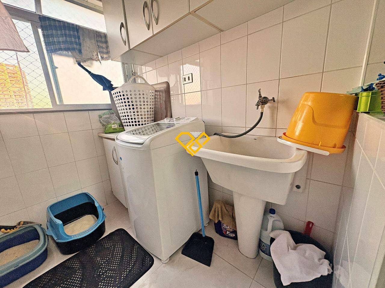 Apartamento à venda no Encruzilhada: Área de serviço