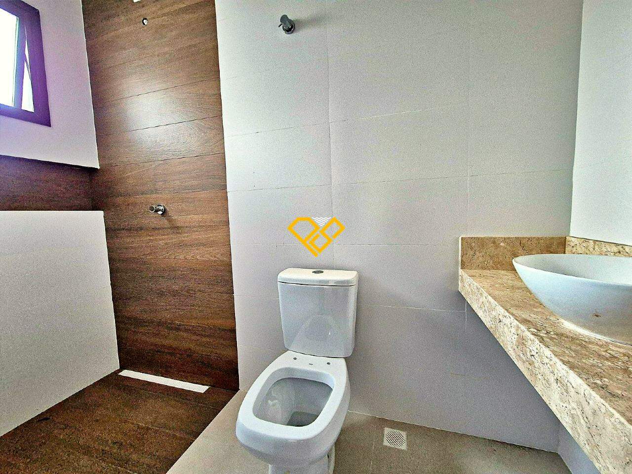 Casa à venda no Ponta da Praia: Wc suíte 2