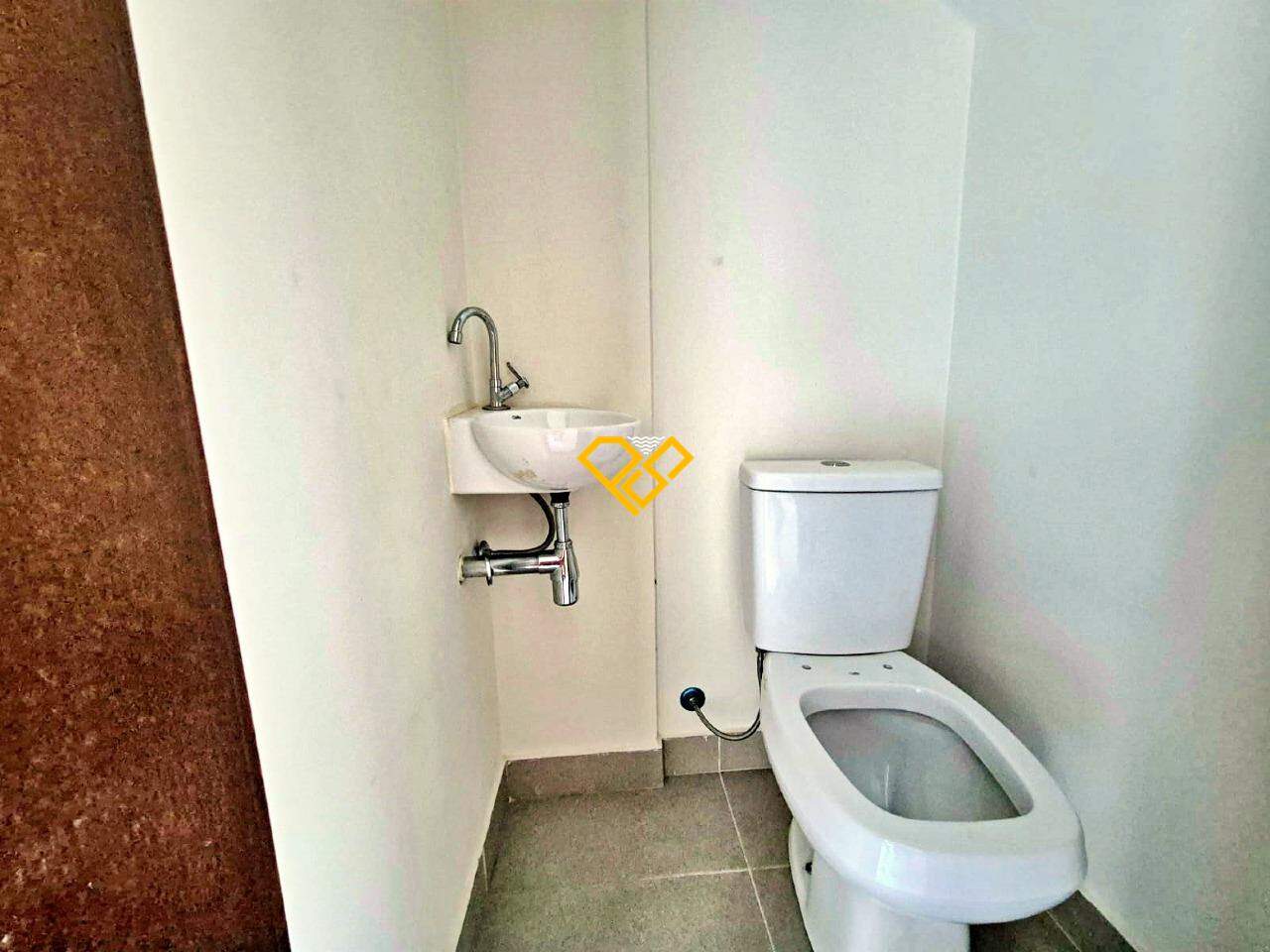 Casa à venda no Ponta da Praia: Wc garagem