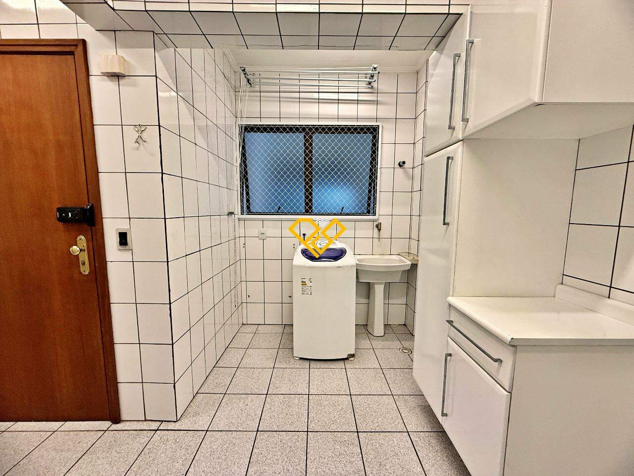 Apartamento à venda no Embaré: Área de serviço