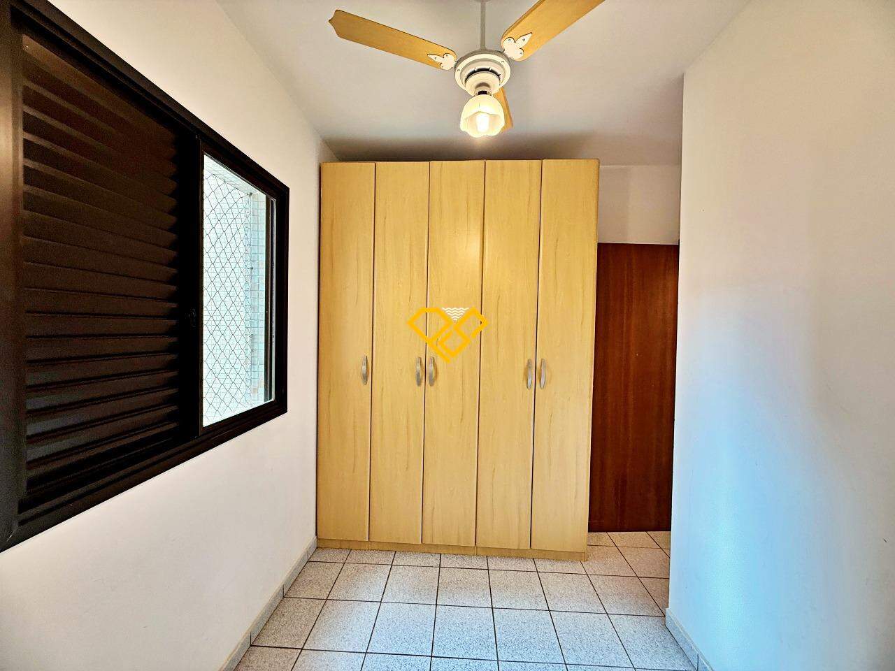 Apartamento à venda no Embaré: Dependência