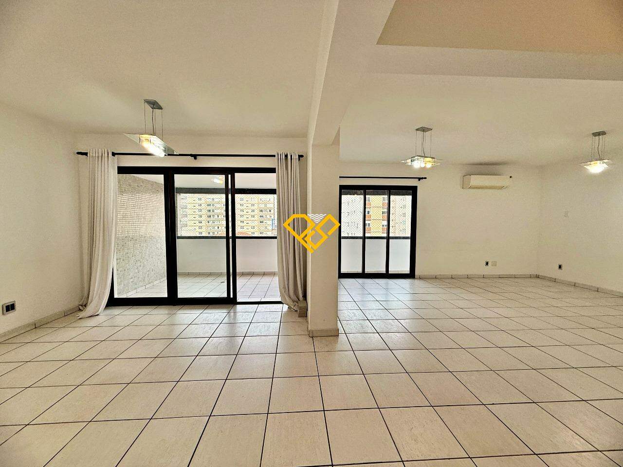 Apartamento à venda no Embaré: Sala