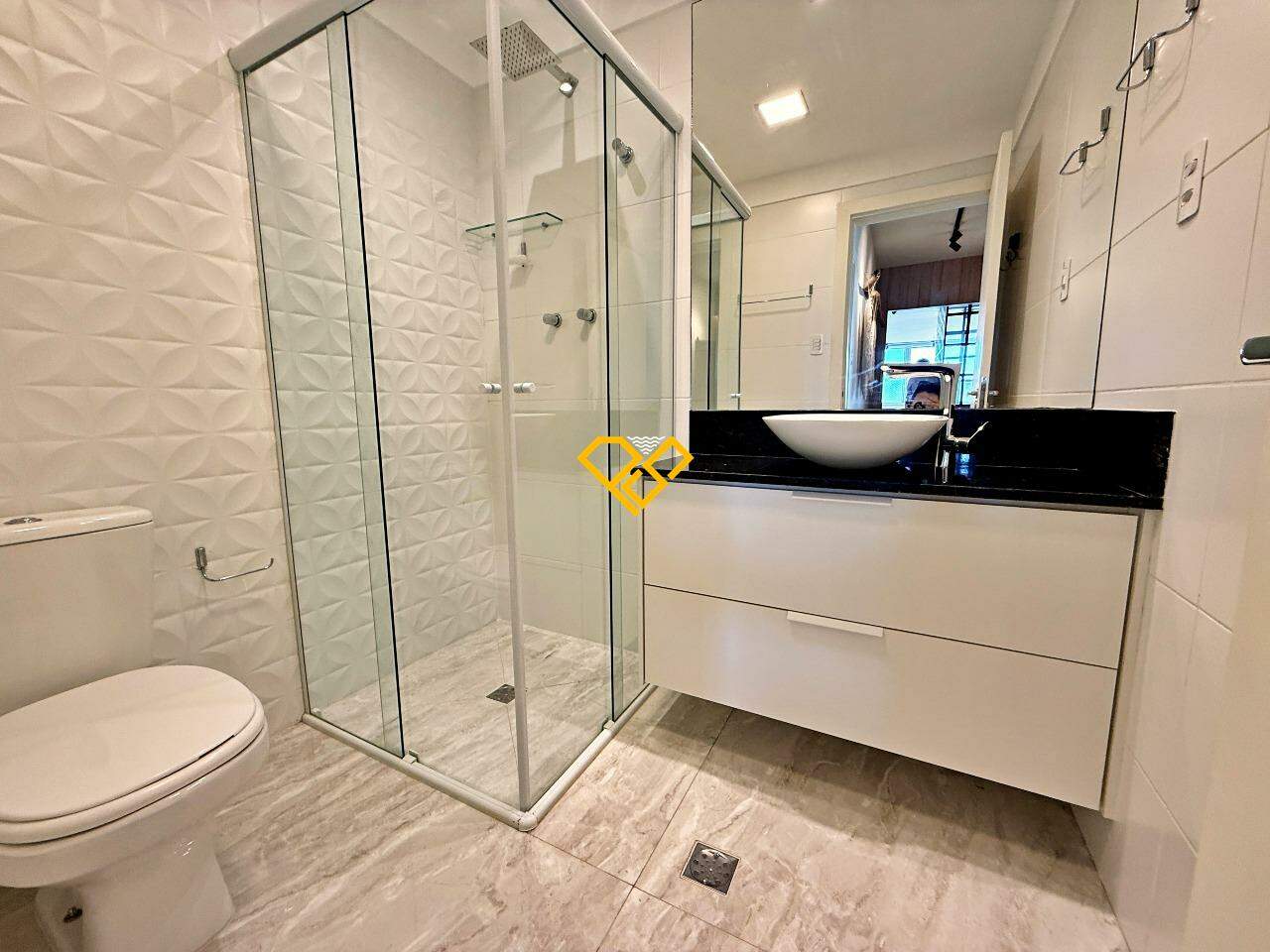 Apartamento à venda no José Menino: Wc social