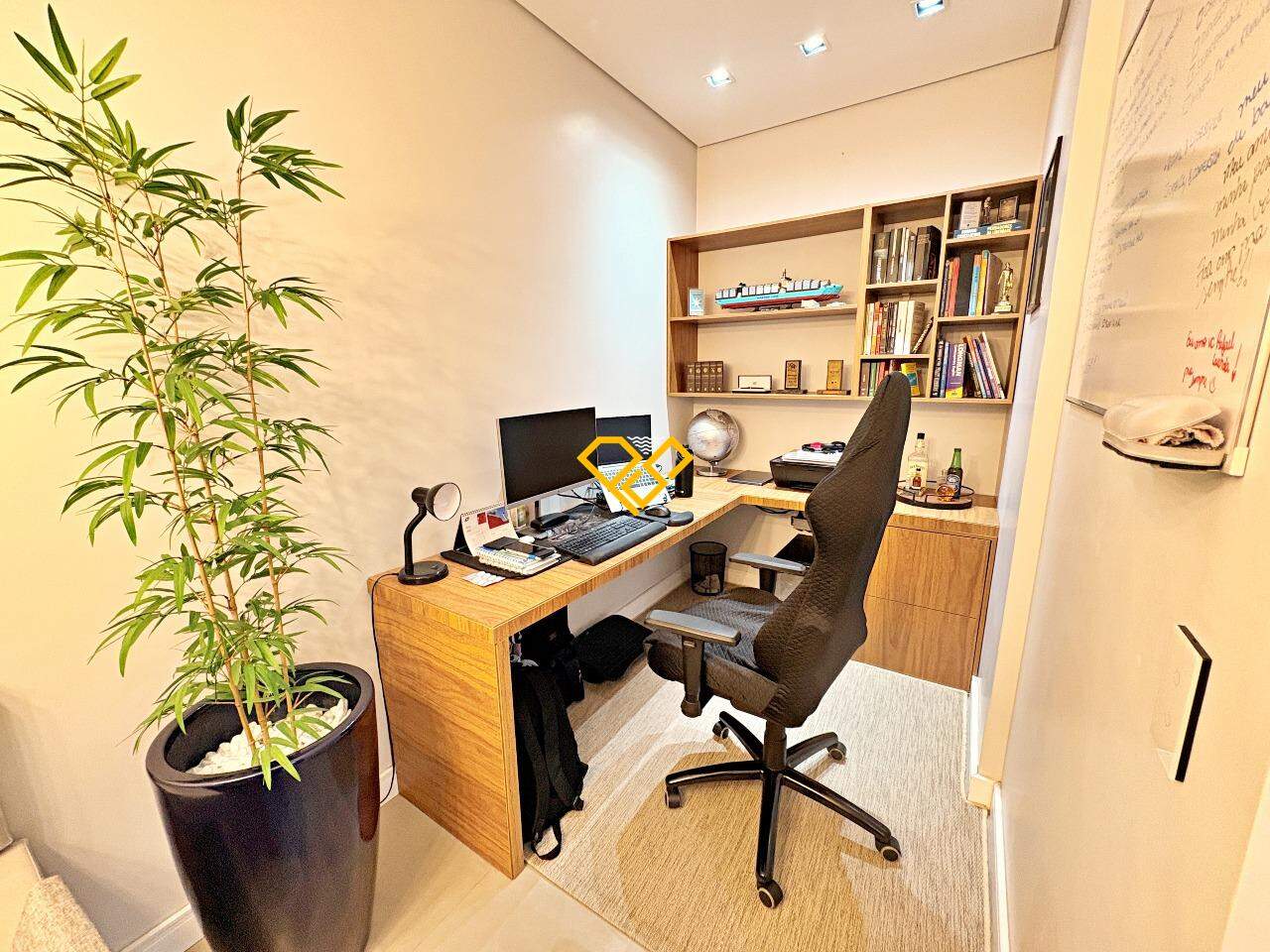 Apartamento à venda no Marapé: Escritório