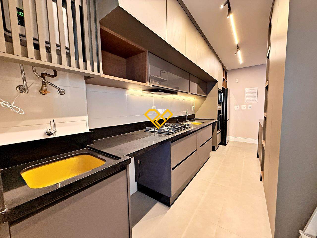 Apartamento à venda no Gonzaga: Cozinha