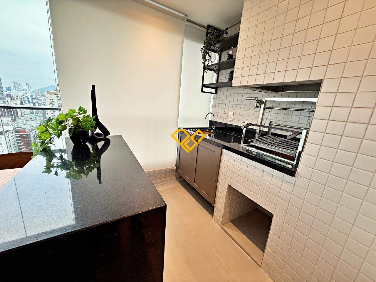 Apartamento à venda no Gonzaga: Varanda
