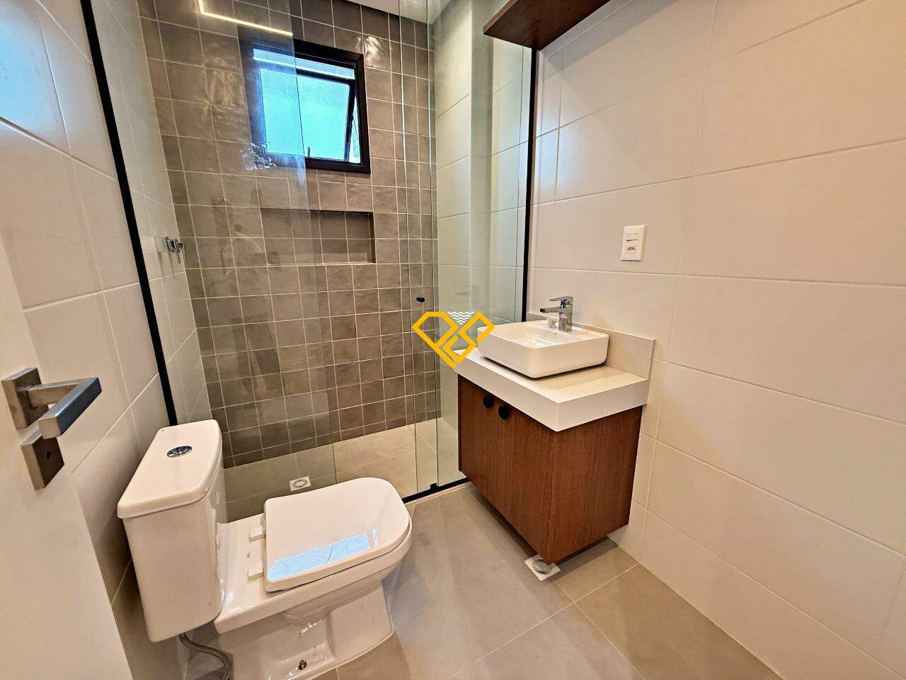 Apartamento à venda no Gonzaga: Wc suíte 2