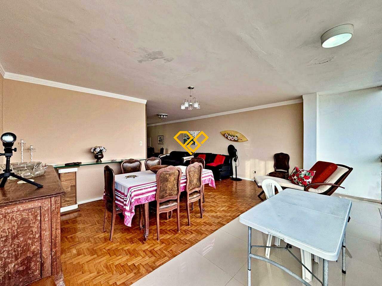 Apartamento à venda no Gonzaga: