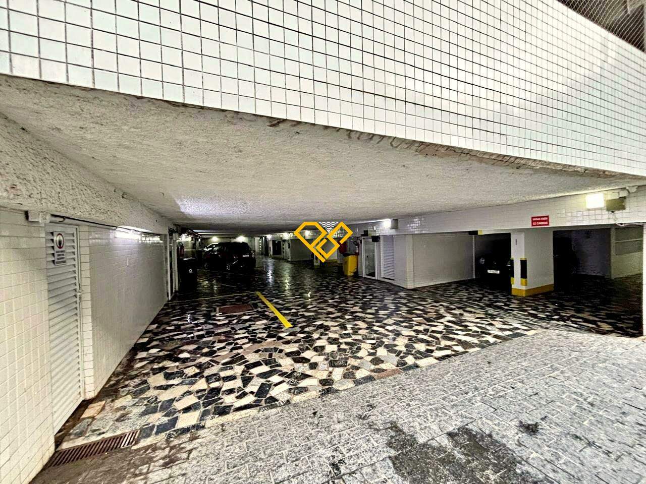 Apartamento à venda no Gonzaga: Garagem