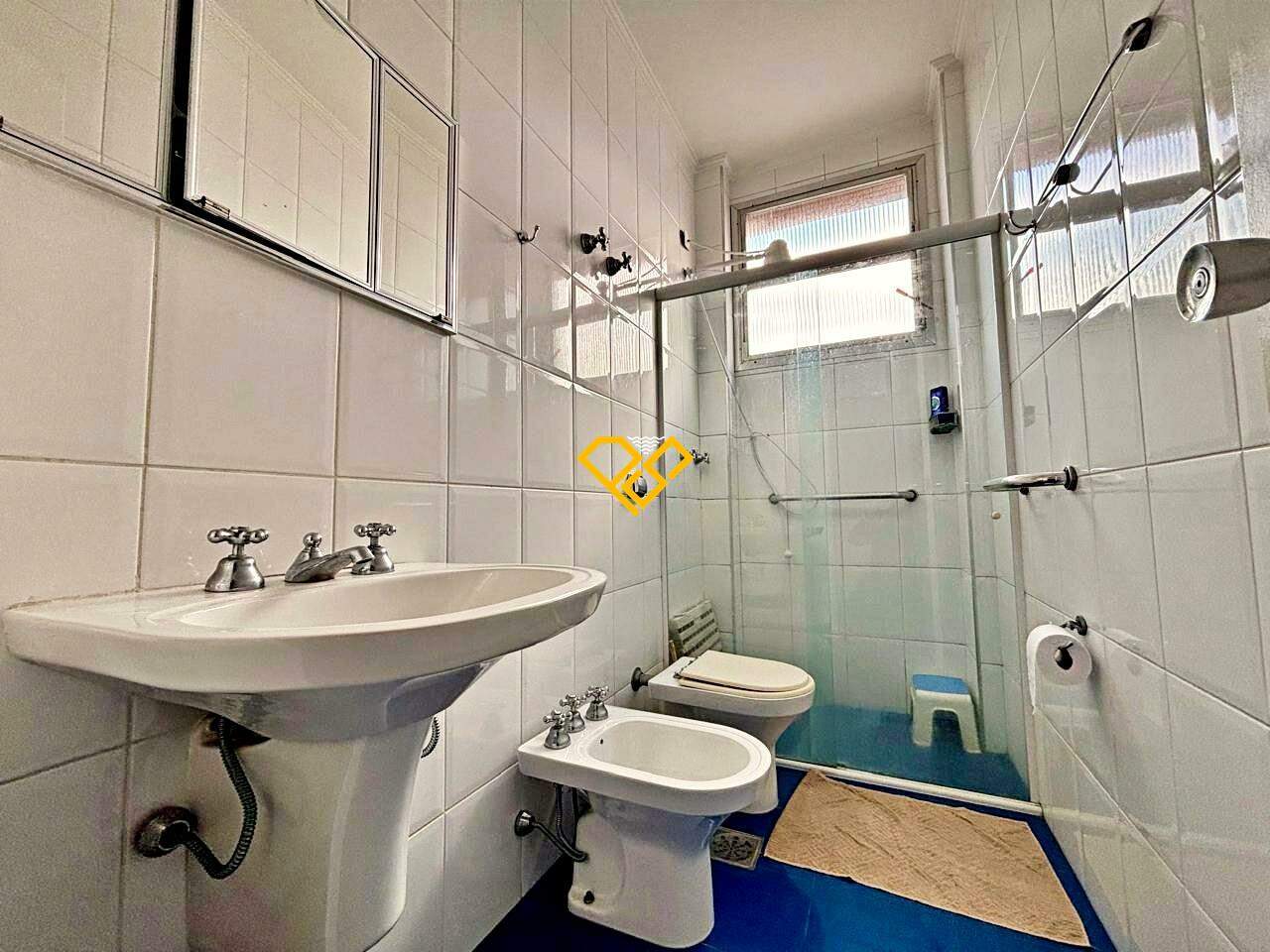 Apartamento à venda no Gonzaga: Wc suíte