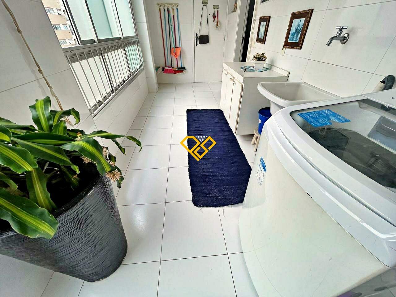 Apartamento à venda no Gonzaga: Área de serviço