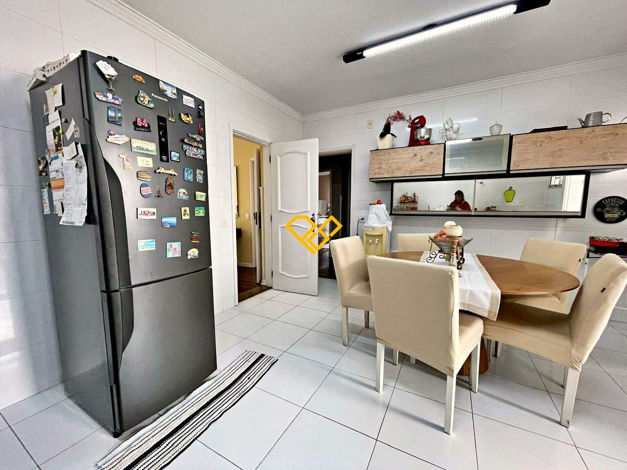 Apartamento à venda no Gonzaga: Cozinha