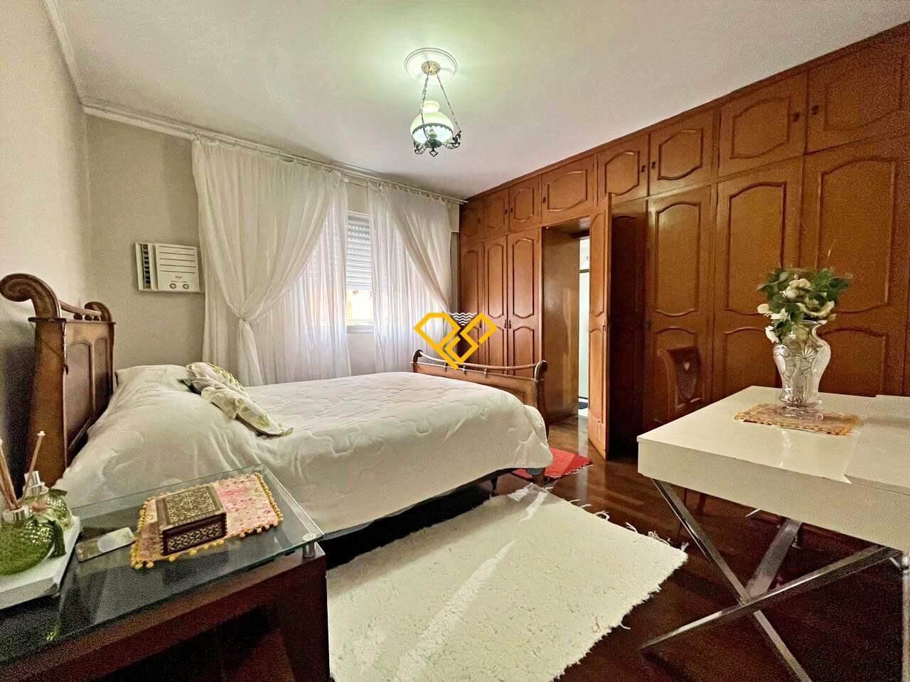 Apartamento à venda no Gonzaga: Dormitório 1 - suíte
