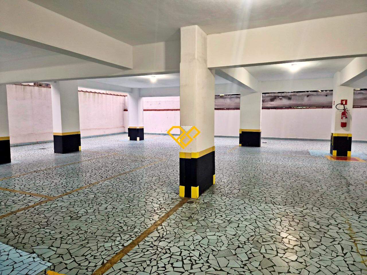 Apartamento à venda no Boqueirão: Garagem