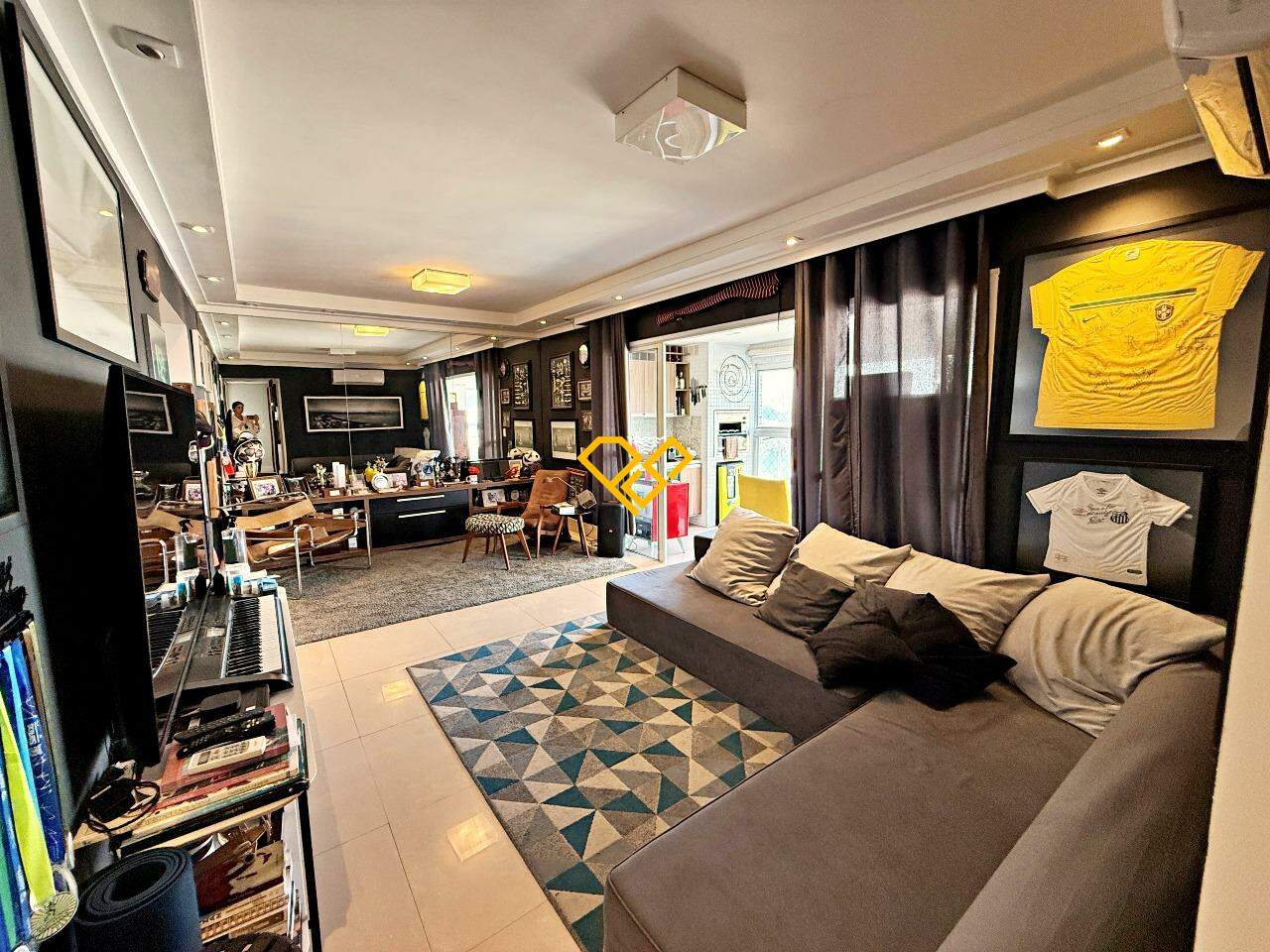 Apartamento à venda no Ponta da Praia: Sala