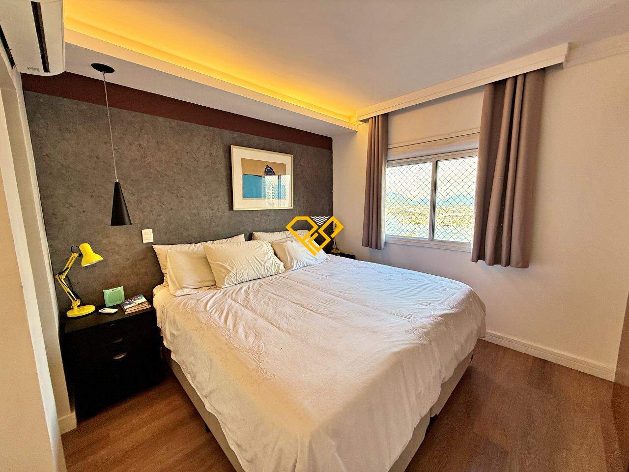 Apartamento à venda no Ponta da Praia: Dormitório 1 - suíte