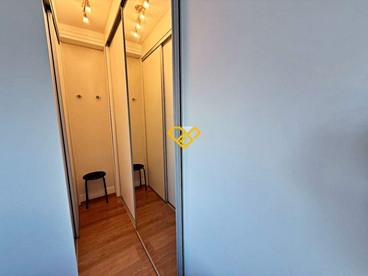 Apartamento à venda no Ponta da Praia: Dormitório 1 - suíte