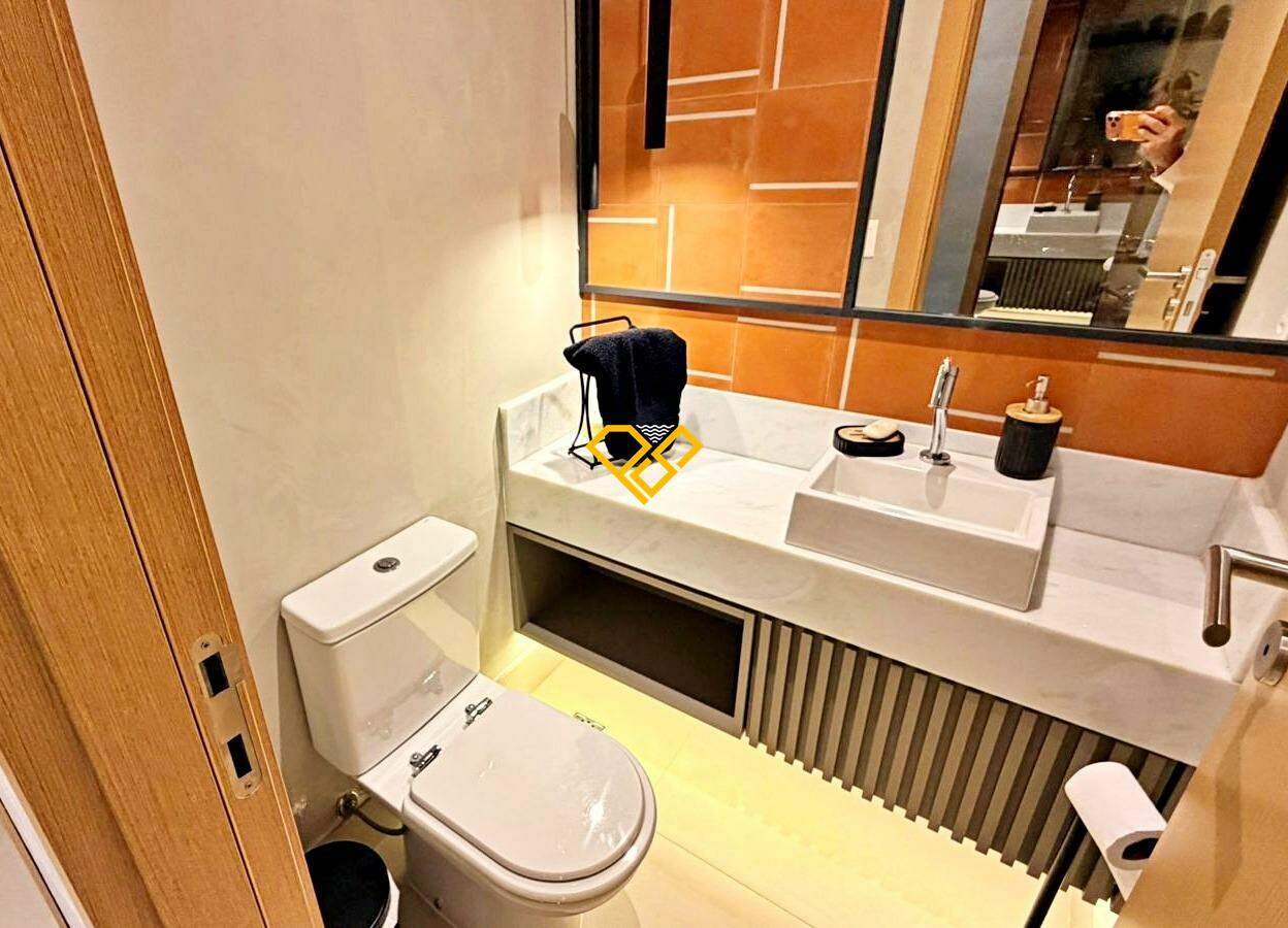 Apartamento à venda no Ponta da Praia: Lavabo