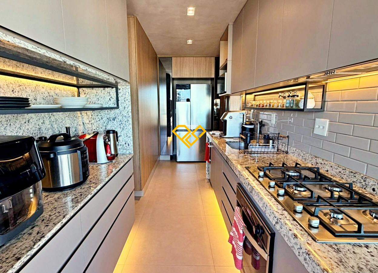 Apartamento à venda no Ponta da Praia: Cozinha