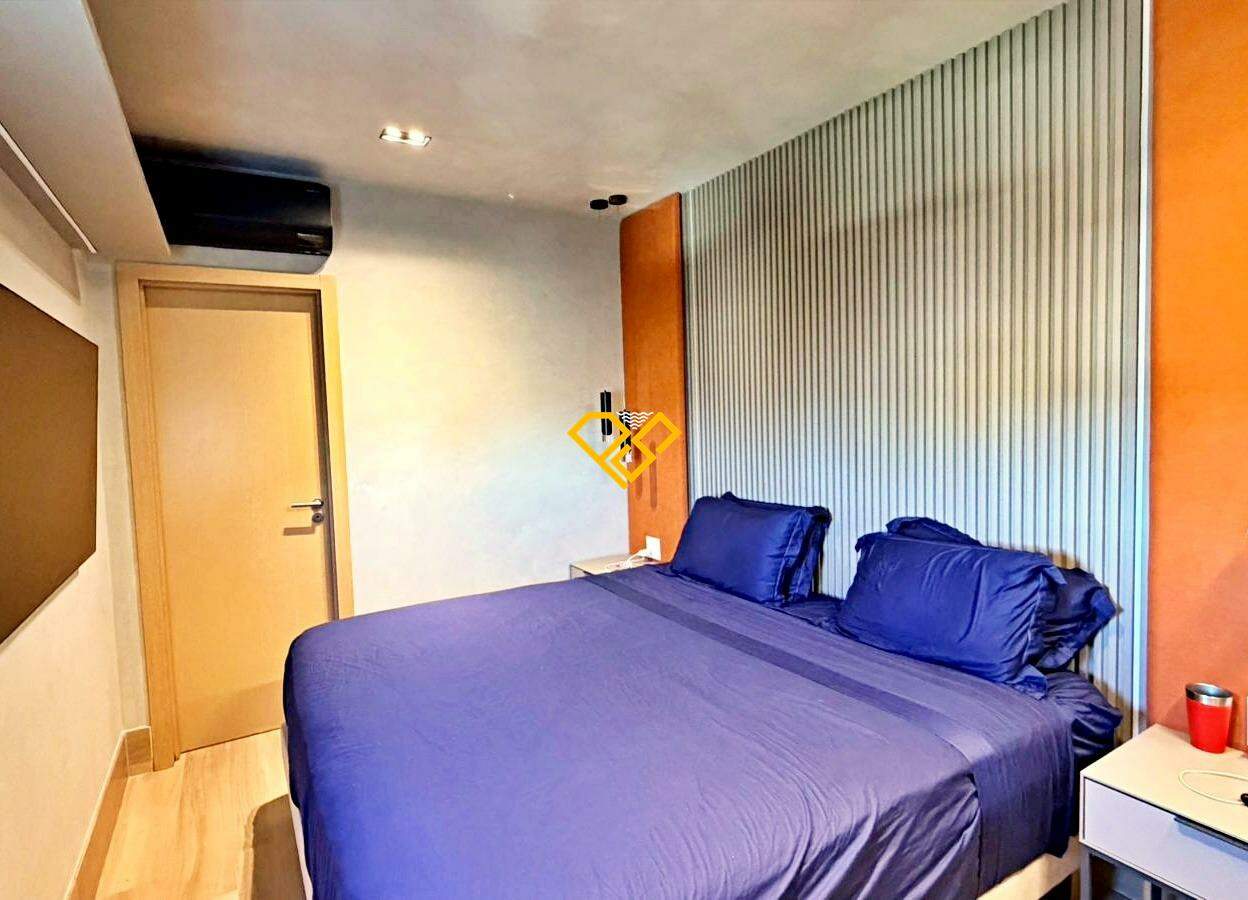 Apartamento à venda no Ponta da Praia: Suíte 1