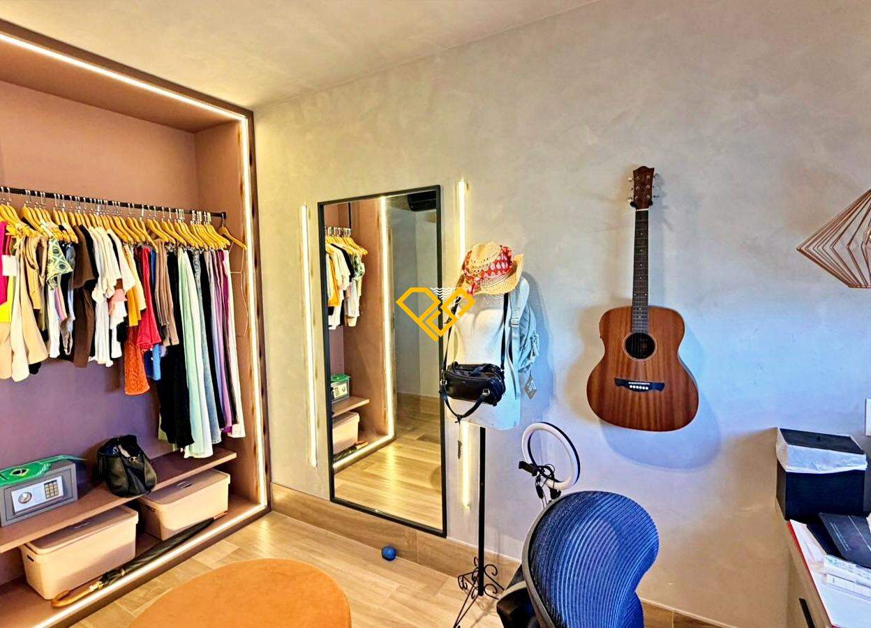 Apartamento à venda no Ponta da Praia: Suíte 2