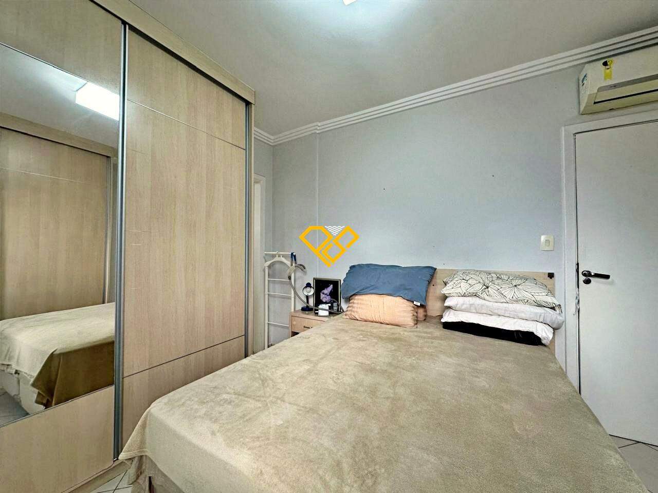 Apartamento à venda no Ponta da Praia: Dormitório 1 - suíte