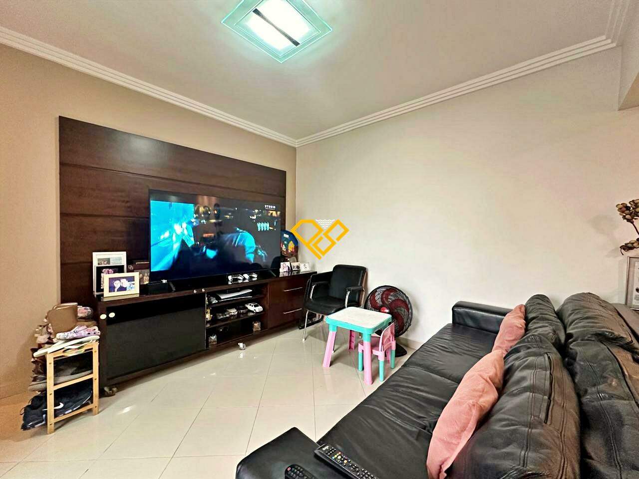 Apartamento à venda no Ponta da Praia: Sala