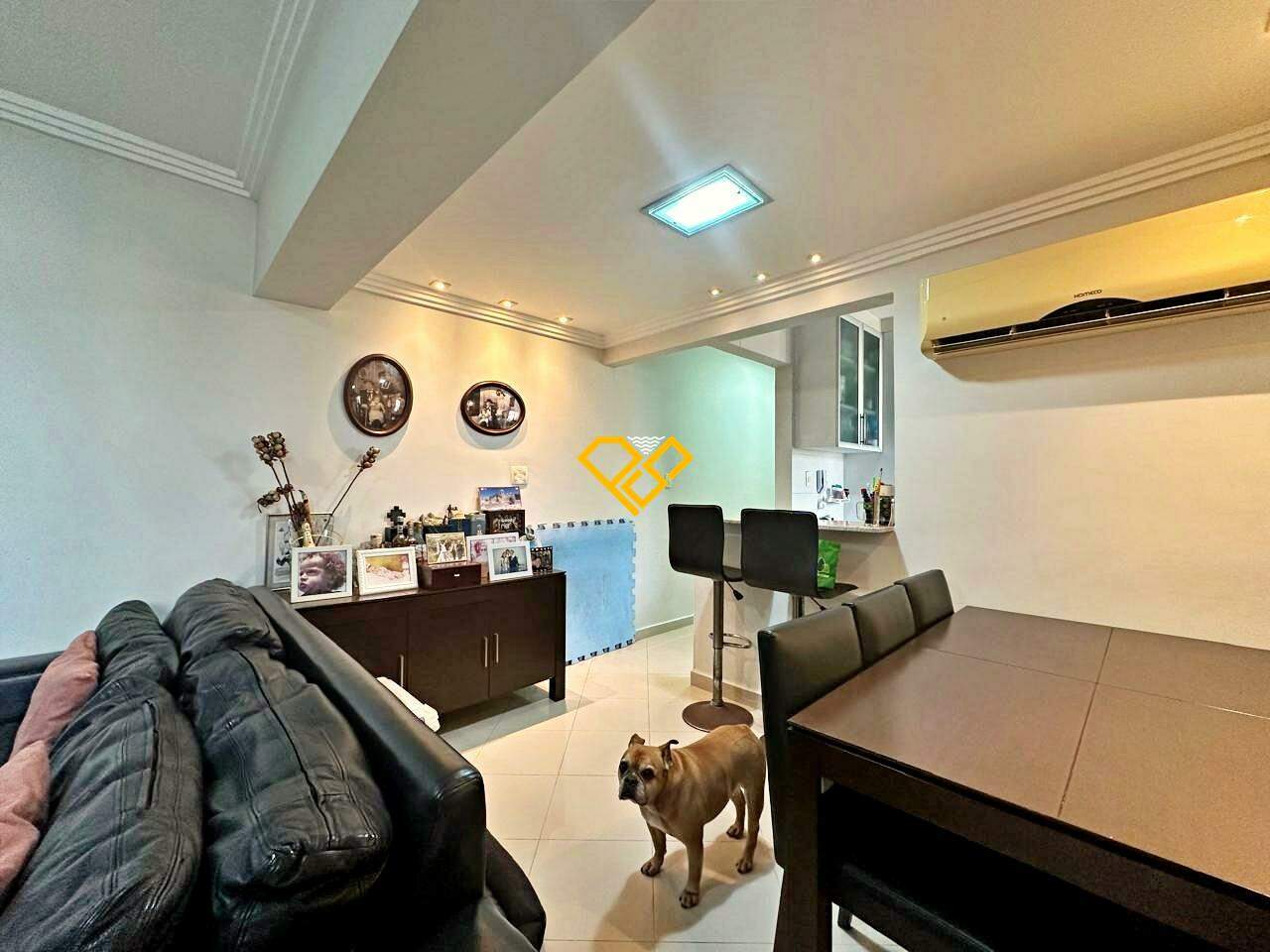 Apartamento à venda no Ponta da Praia: Sala